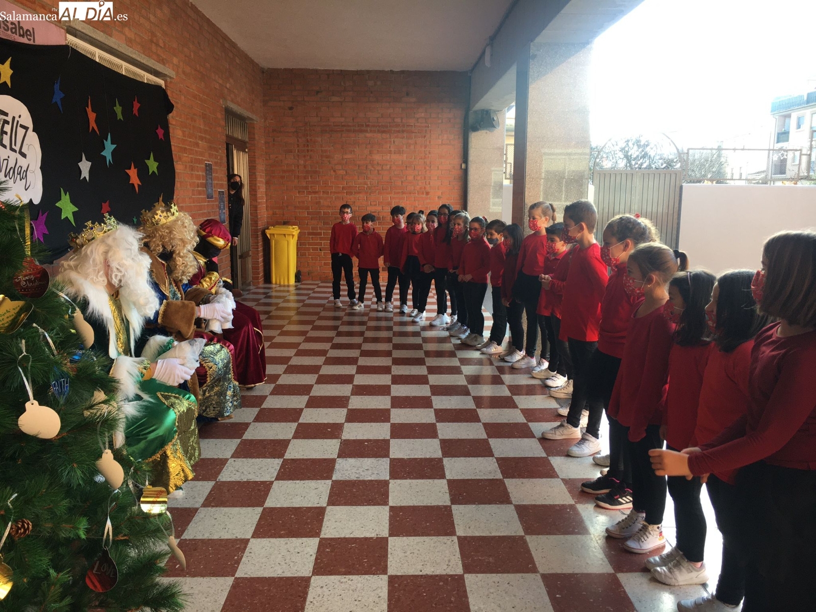 Los Reyes Magos visitan el Colegio Santa Isabel
